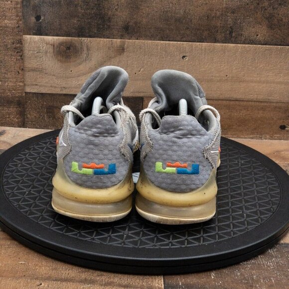 NIKE LEBRON 17 LOW PARTICLE GREY MENS ATHLETIC SHOES BASKETBALL RETRO SIZE 11 - Picture 7 of 9